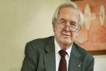 Vale Alan Robson – a champion for agricultural science