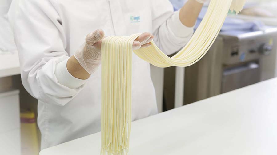 Australian wheats are tested in AEGIC's Western Australian laboratory for the necessary udon noodle quality characteristics. PHOTO AEGIC