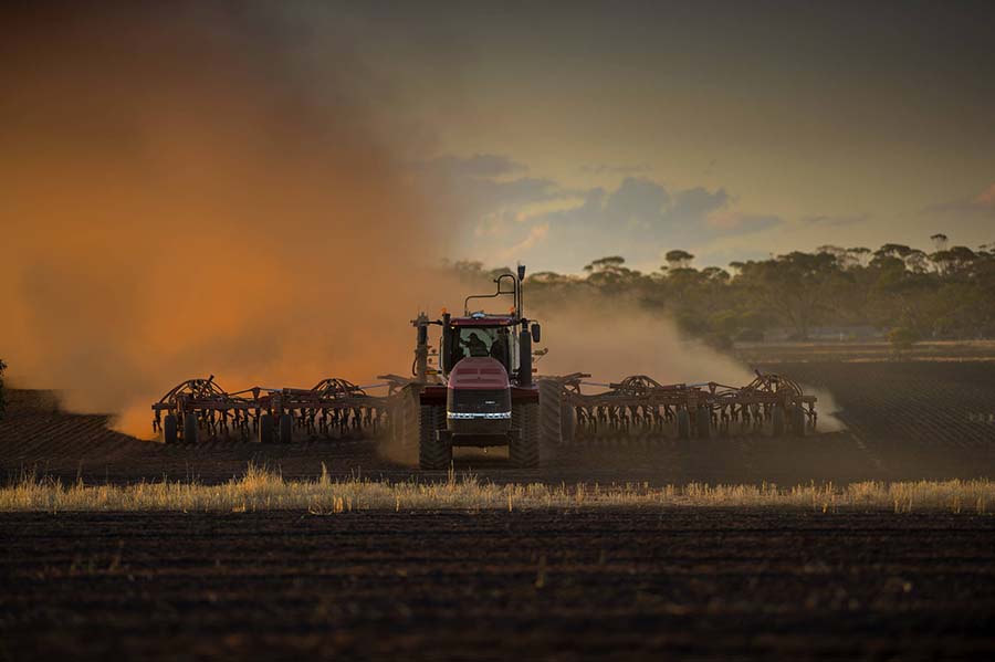 Dry sowing underway in Western Australia. PHOTO Evan Collis